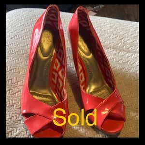 Wedge shoes salmon colored